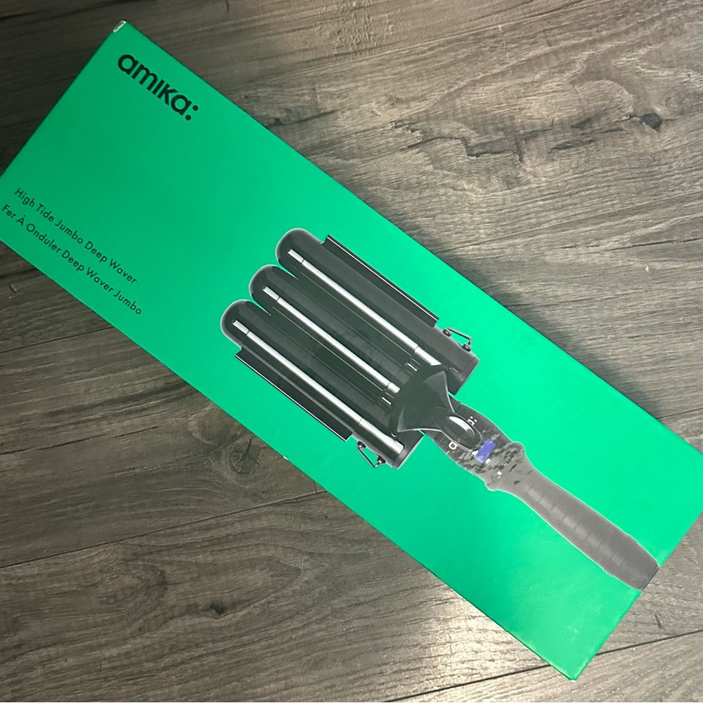 Amika High Tide Jumbo Deep Hair Waver Styling Tool